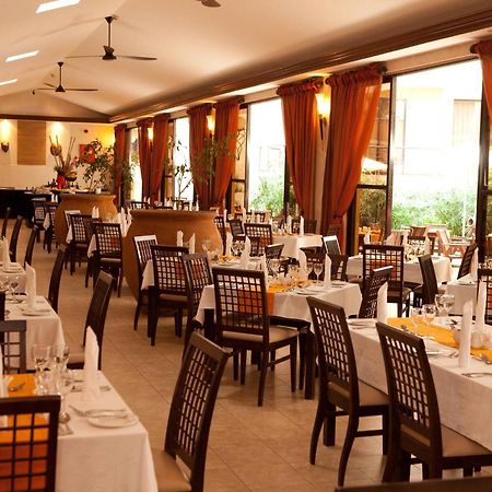 Protea Hotel By Marriott Kampala Zewnętrze zdjęcie