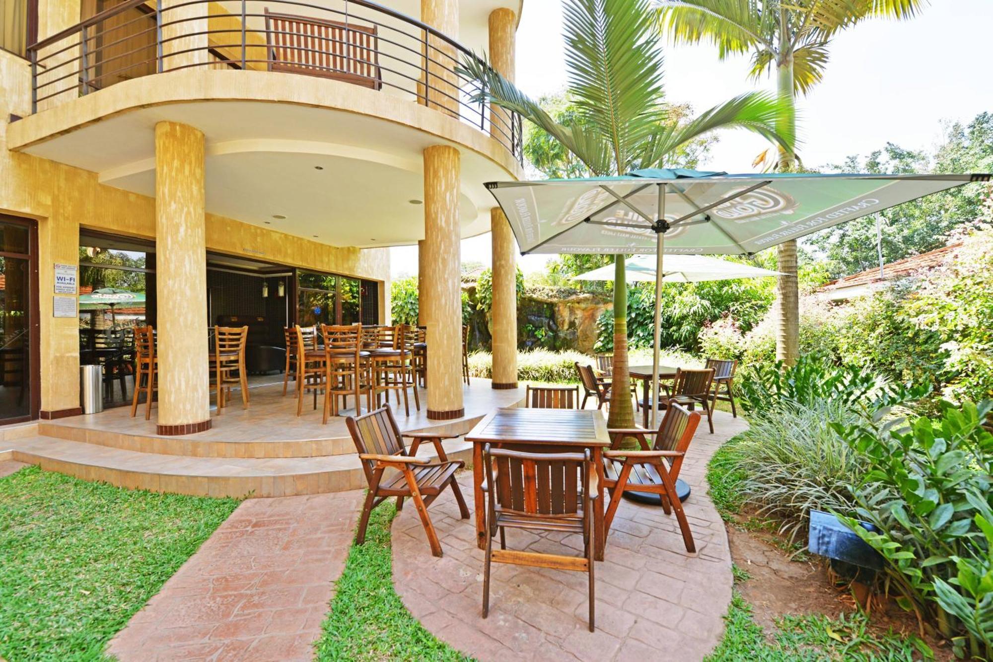 Protea Hotel By Marriott Kampala Zewnętrze zdjęcie