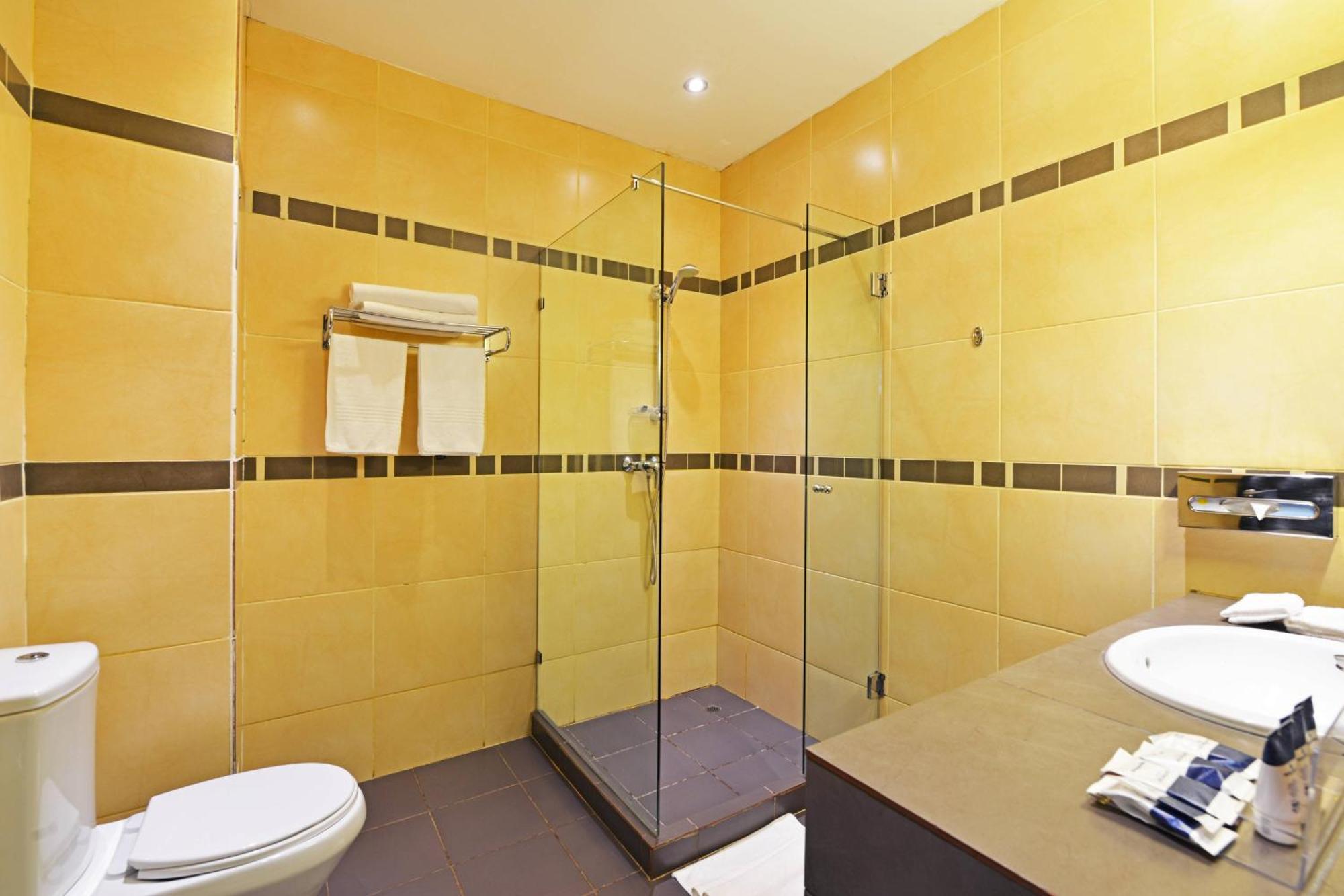 Protea Hotel By Marriott Kampala Zewnętrze zdjęcie