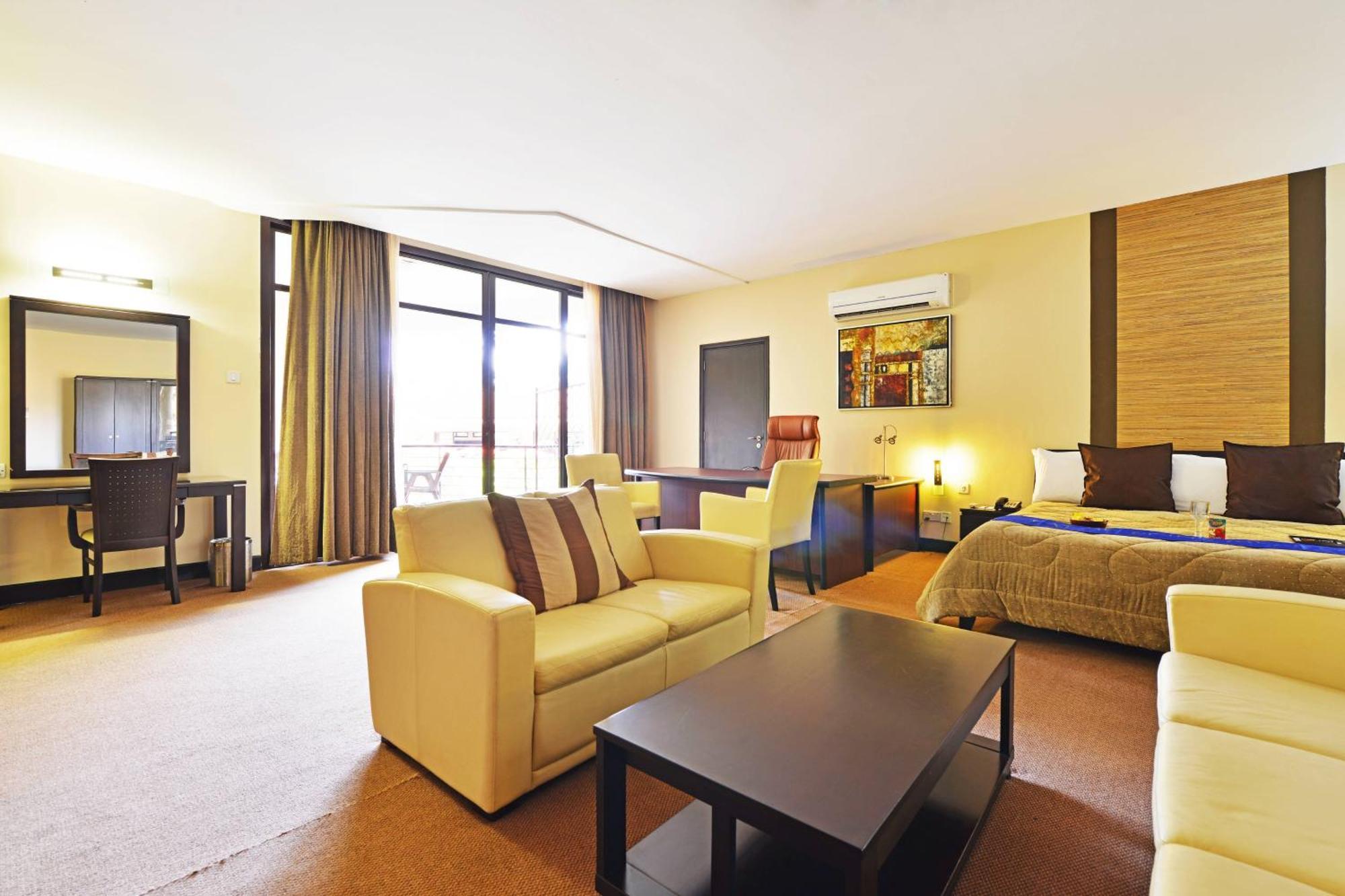 Protea Hotel By Marriott Kampala Zewnętrze zdjęcie